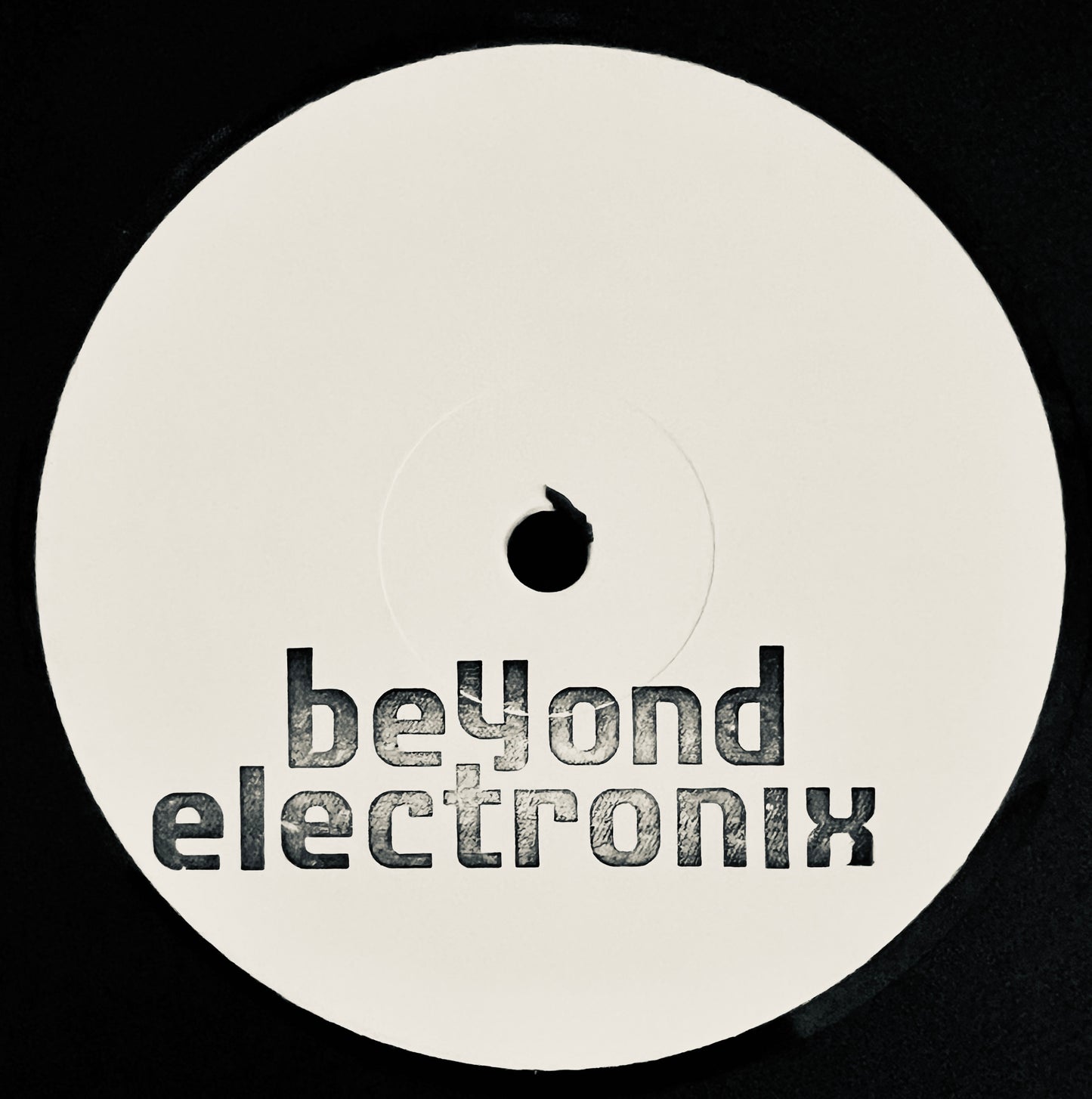 FTL & DJ Mudak 2000 - Heatwave - Beyond Electronix